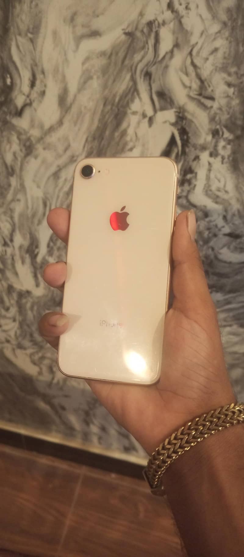Apple iPhone 8 3