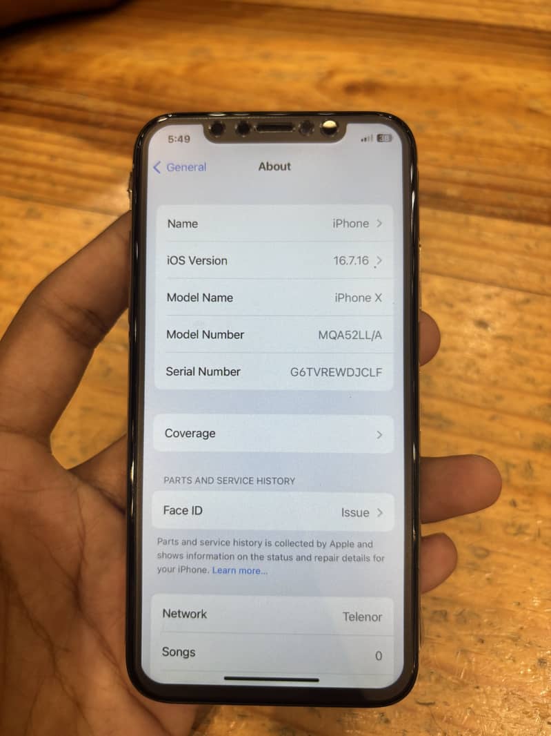 Apple iPhone X 5
