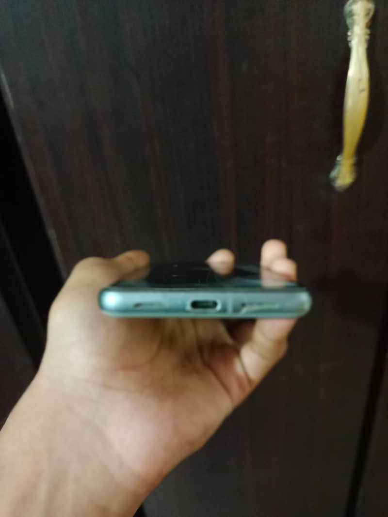 Google Pixel 8 3