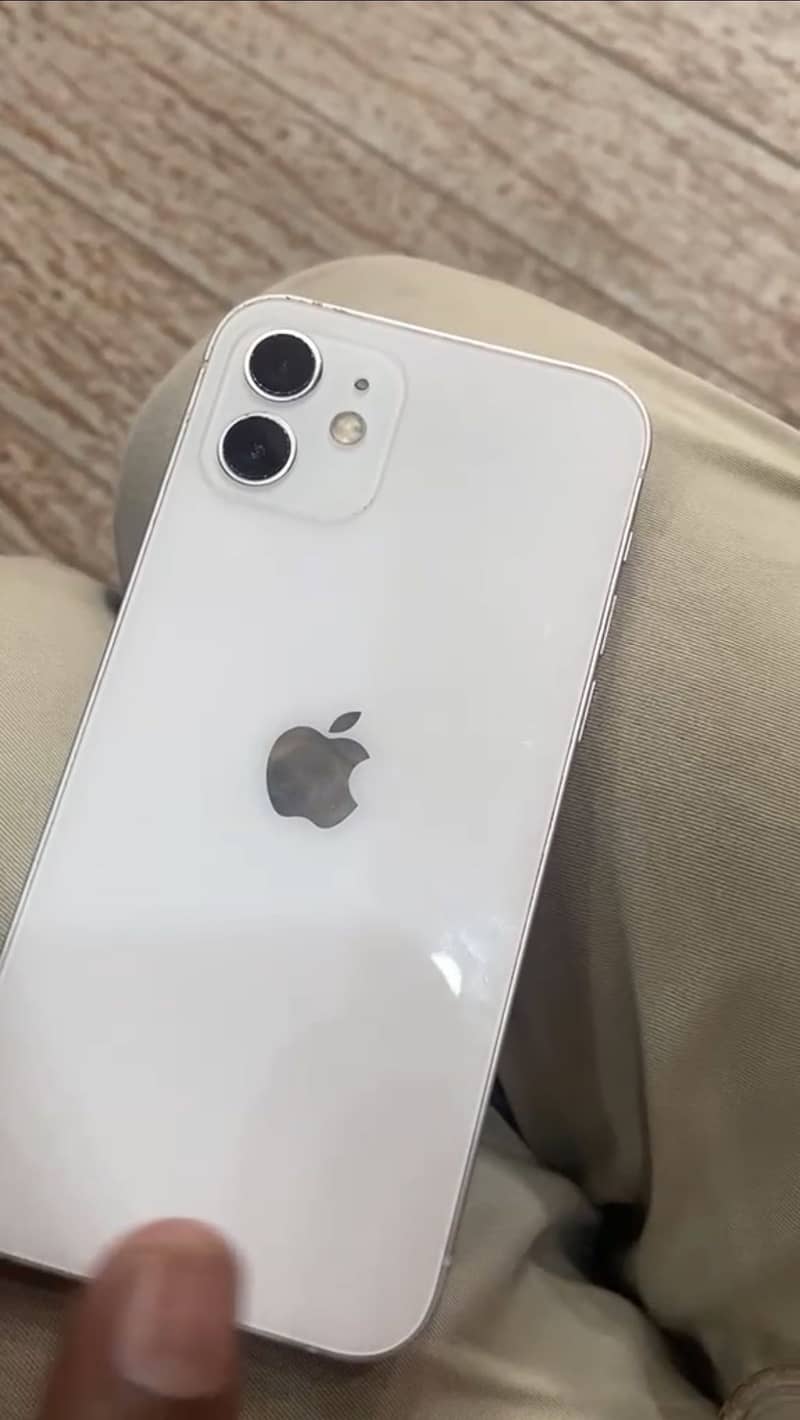 Apple iPhone 12 0