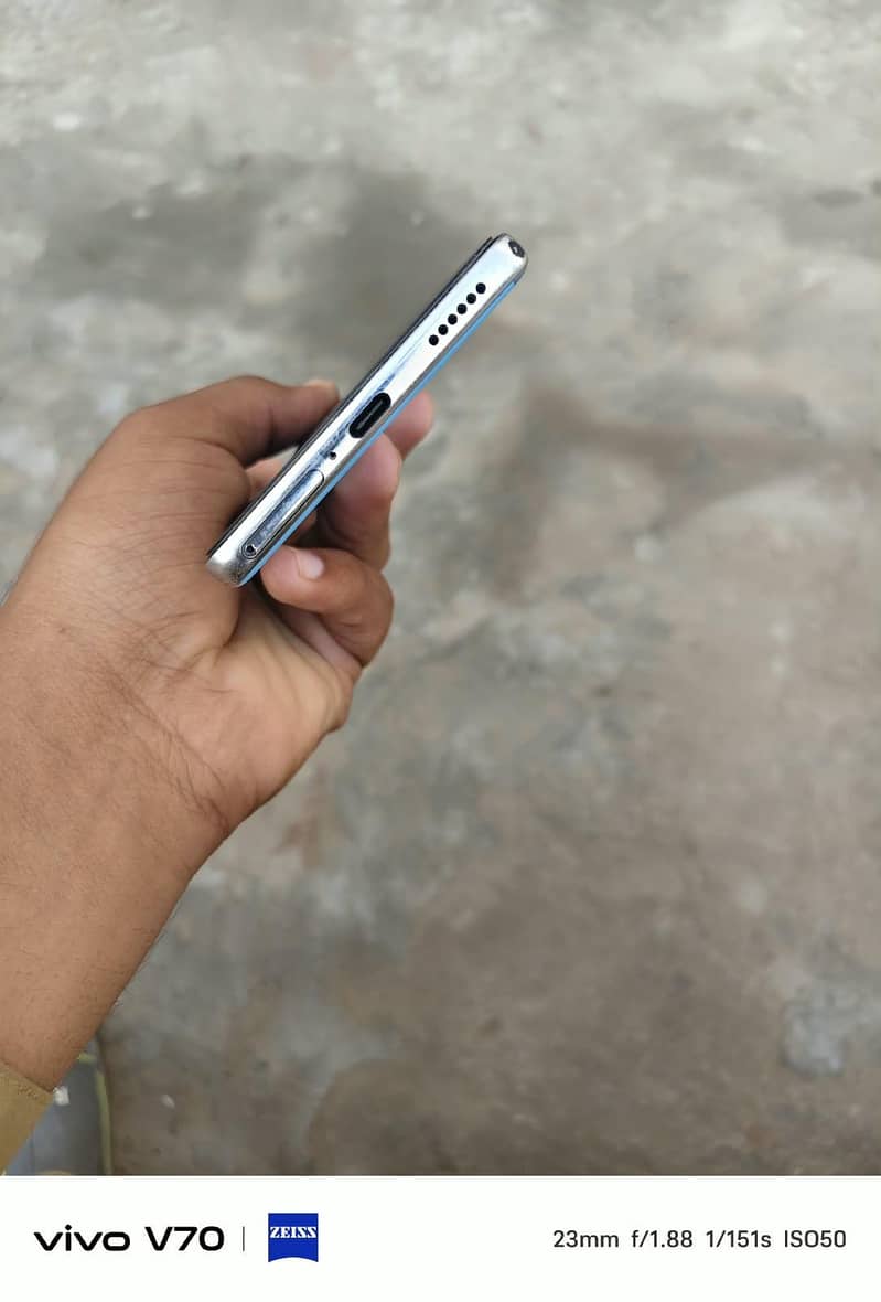 Tecno CAMON 40 0