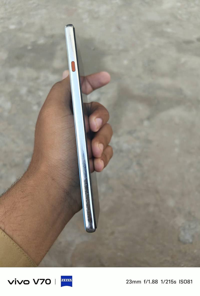 Tecno CAMON 40 2