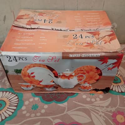 Tea Set (24 Pieces)
