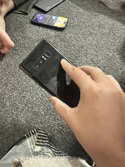 Samsung Mobile Note 8. (0371 5801589)