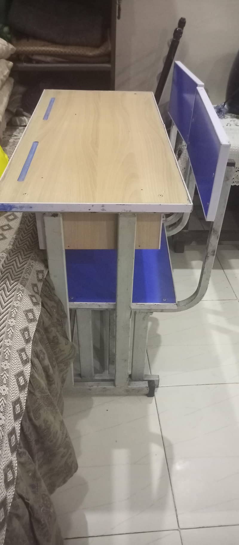 study table 0
