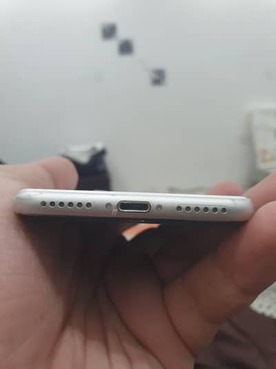 Apple iPhone SE