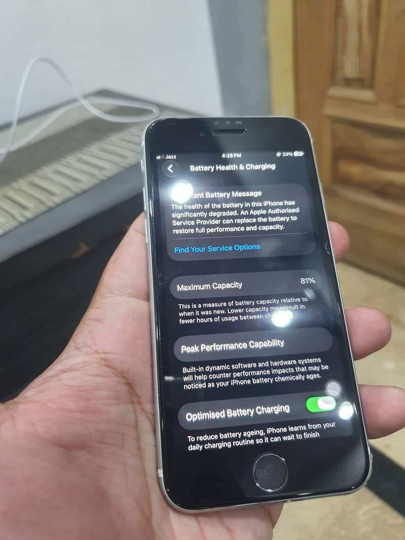Apple iPhone SE 7