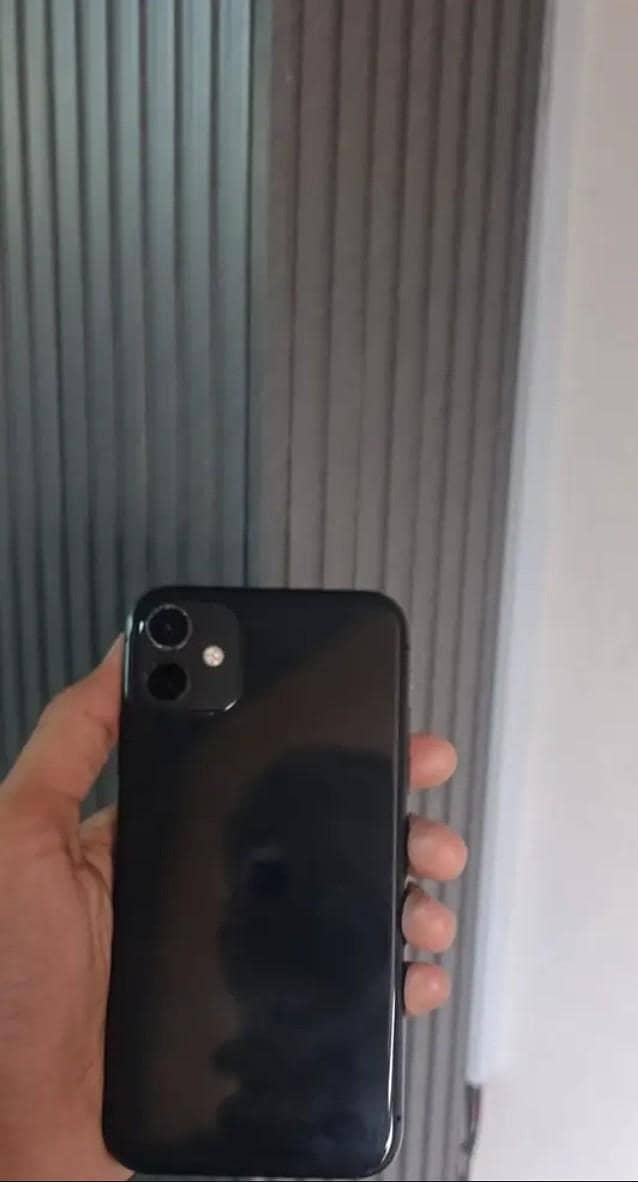 Apple iPhone 11 3
