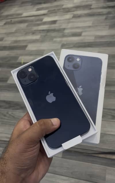 Apple iPhone 13 jv with box