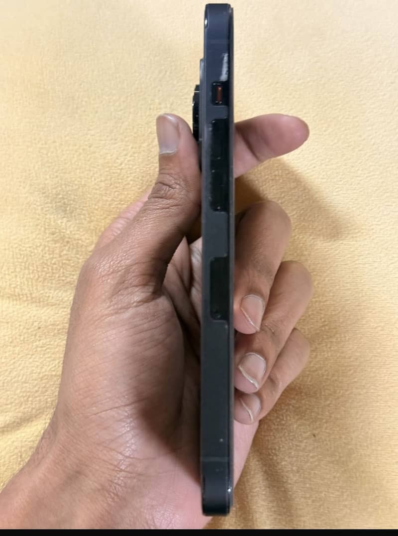 Apple iPhone 14 Pro 1