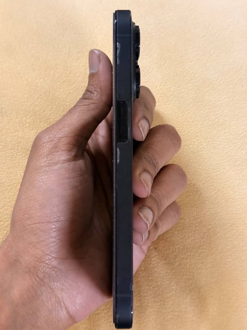 Apple iPhone 14 Pro 1