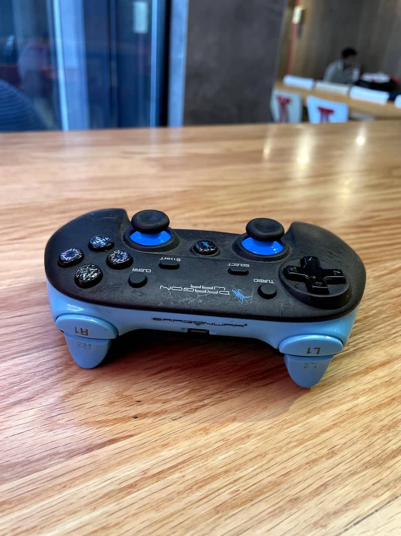 Dragon War Wireless Game Controller (Used, Working) 3
