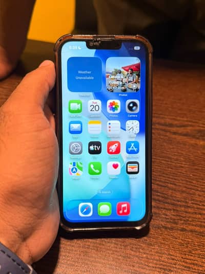 Apple iPhone 13