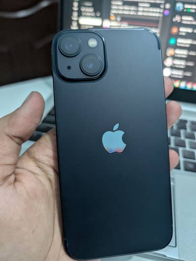 Apple iPhone 13