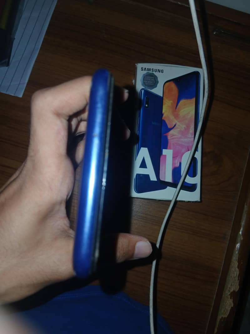 Samsung Mobile A10 4