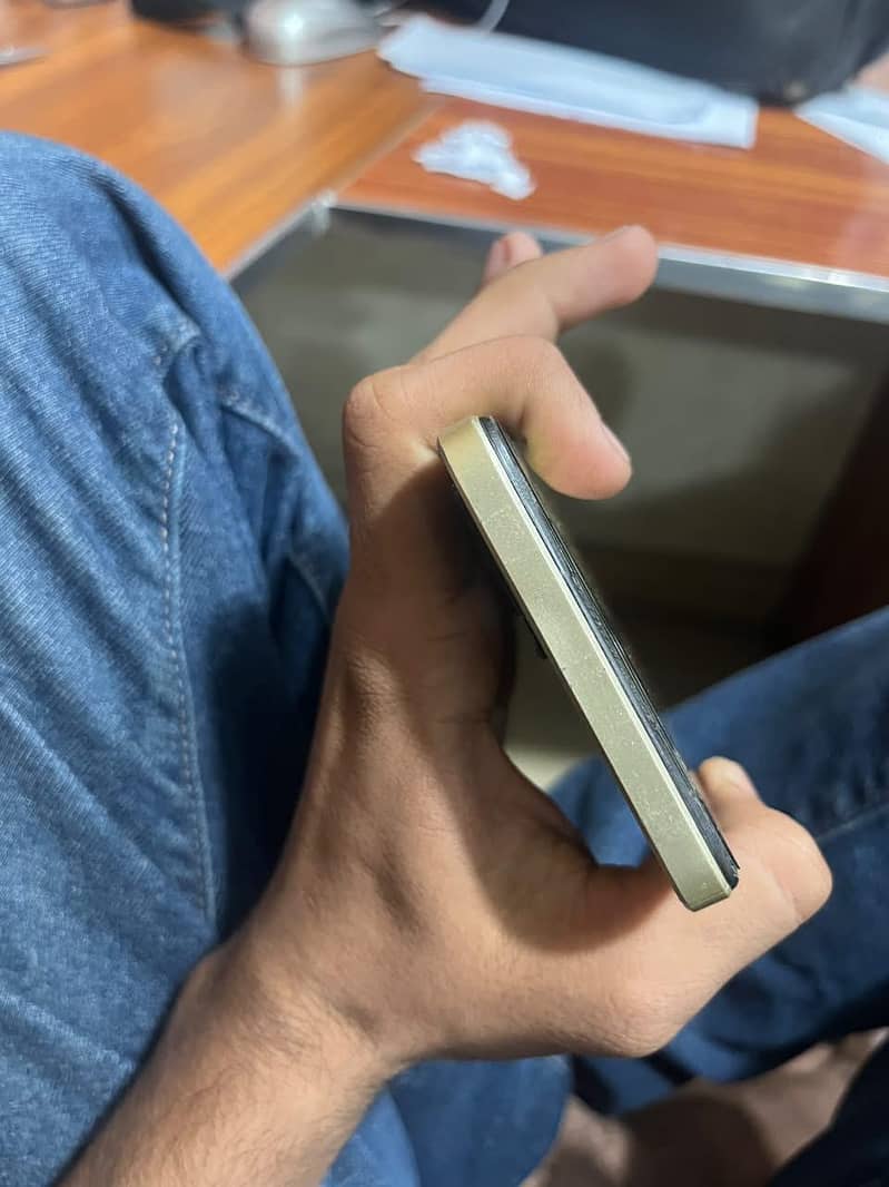 OPPO A57 1