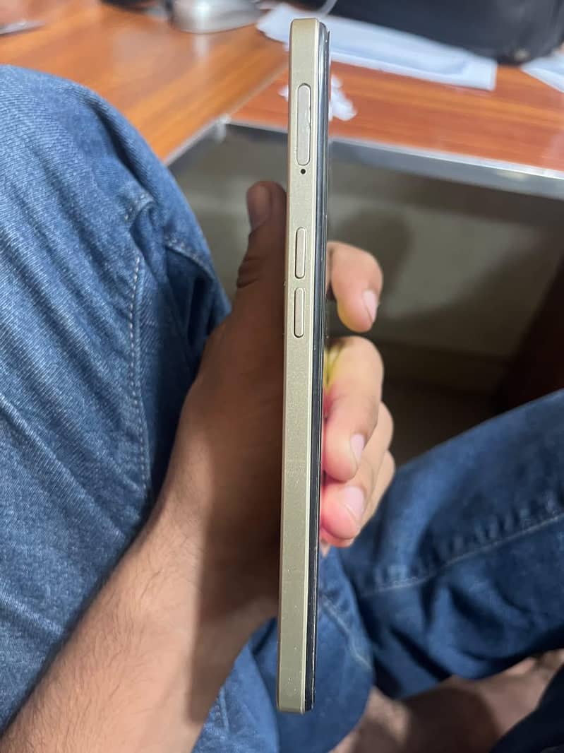 OPPO A57 5