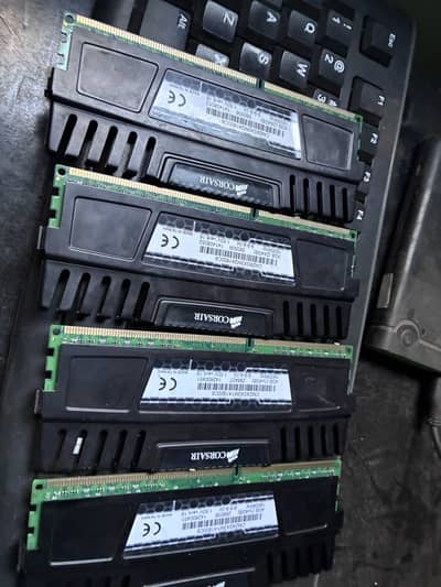 Ddr3 4gb ram branded heatsink ram