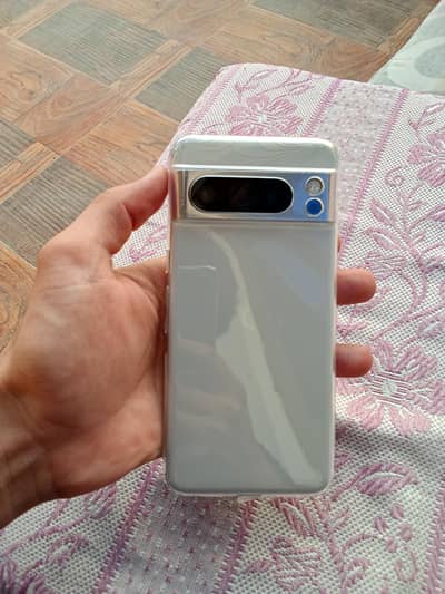 Google Pixel 8 Pro