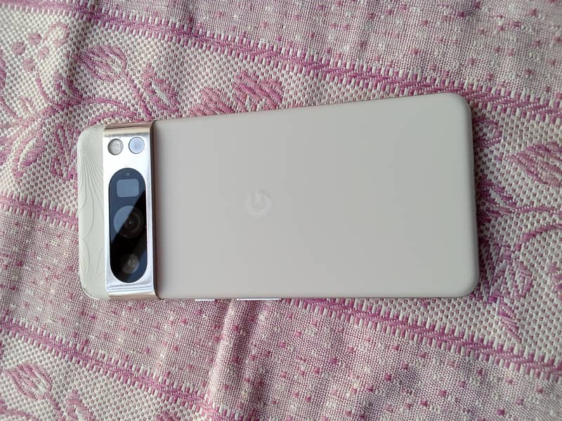 Google Pixel 8 Pro 3
