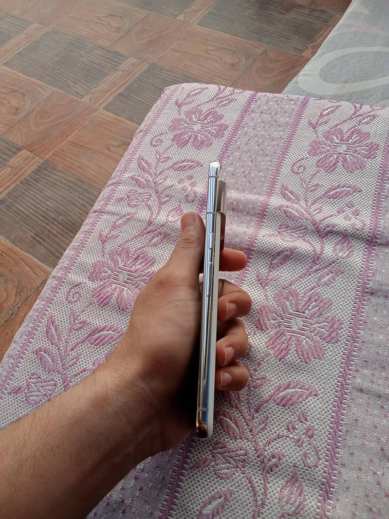 Google Pixel 8 Pro 6