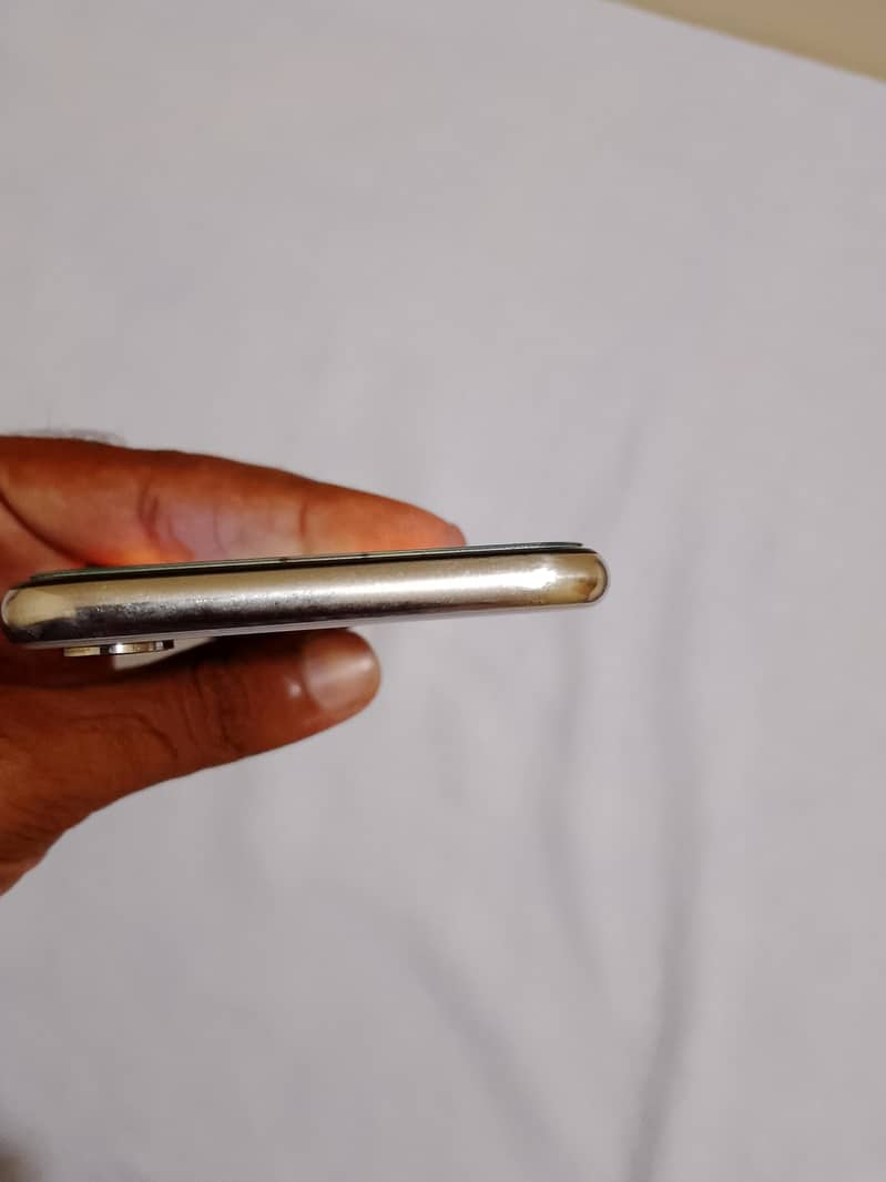 Apple iPhone X 5