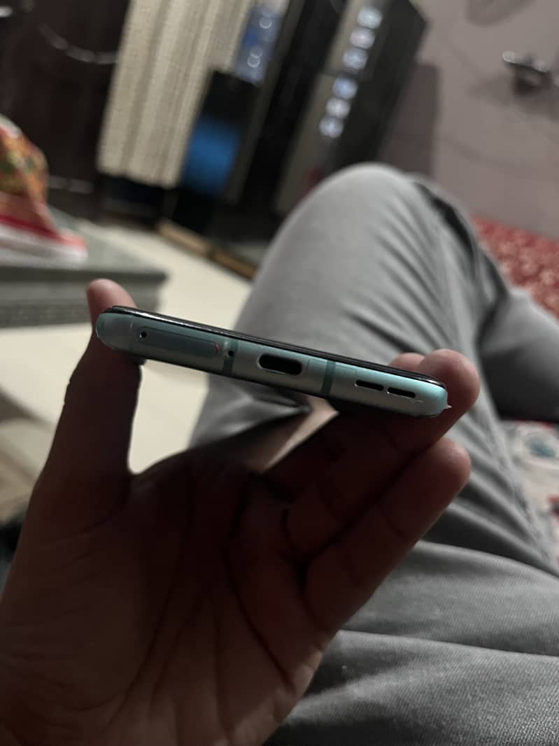 One Plus 8T 5