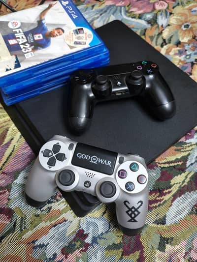 PS4 slim