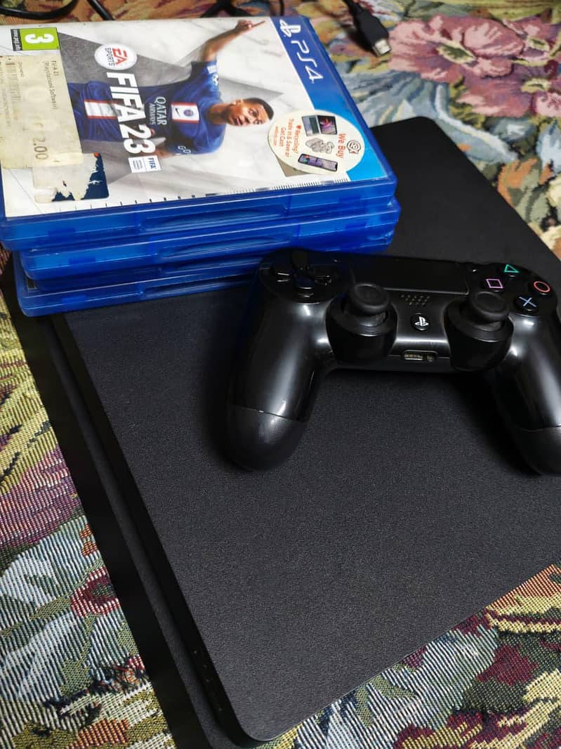 PS4 slim 2