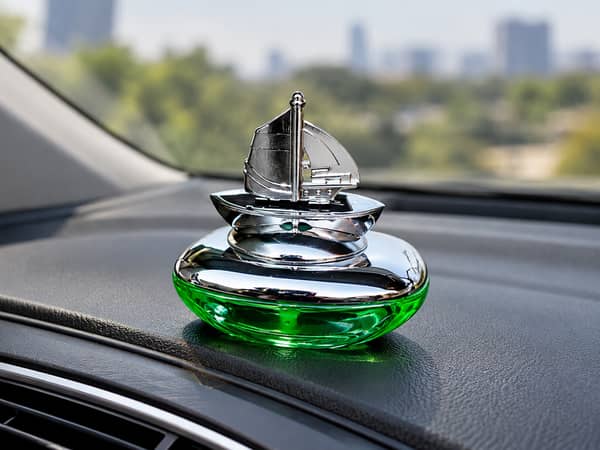 1 Pc Ship Shape Car Air Freshener – Dashboard Perfume Diffuser, Car Scent Freshener, Interior Decoration & Auto Accessory