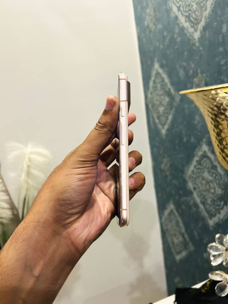 Google Pixel 8 1