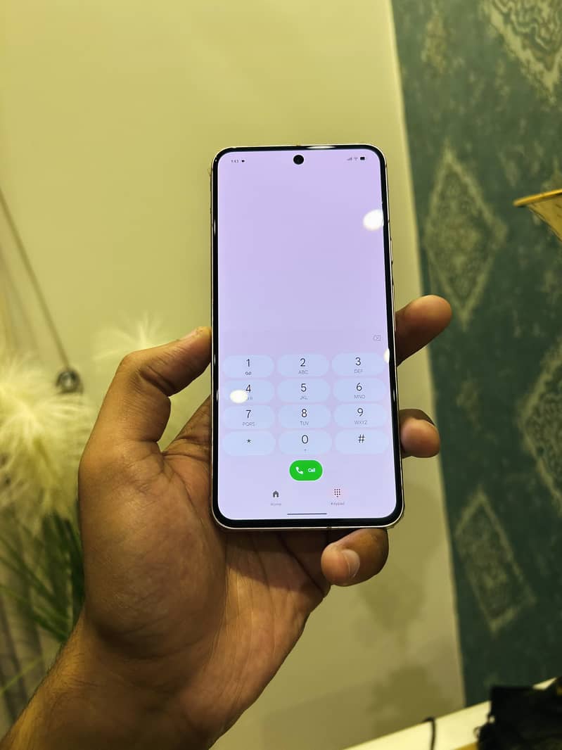 Google Pixel 8 4