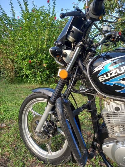 Suzuki Gs 150 SE