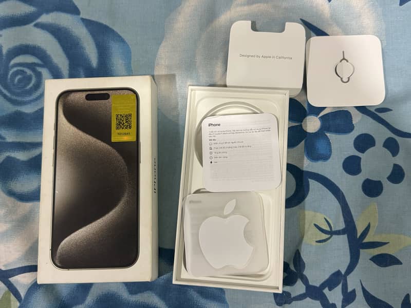 Apple iPhone 15 Pro 0