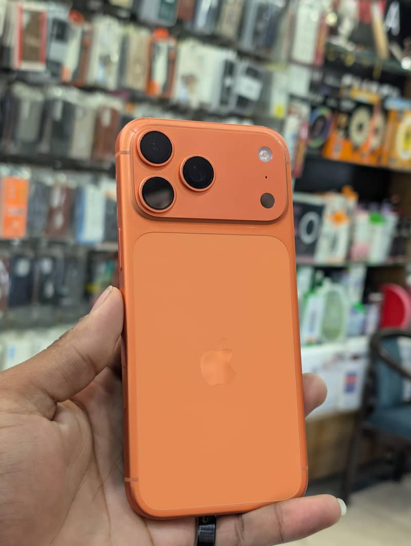 Apple iPhone 17 Pro Max 0