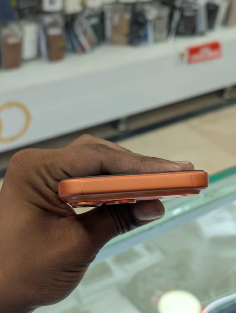 Apple iPhone 17 Pro Max 5
