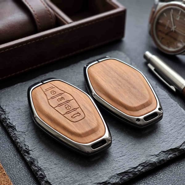 Jetour X70 Elite Series Brown Zinc Alloy Car Key Case with Protective Metal Cover