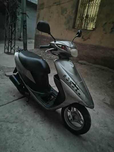 Suzuki Address V50 Efi 49cc Scooty