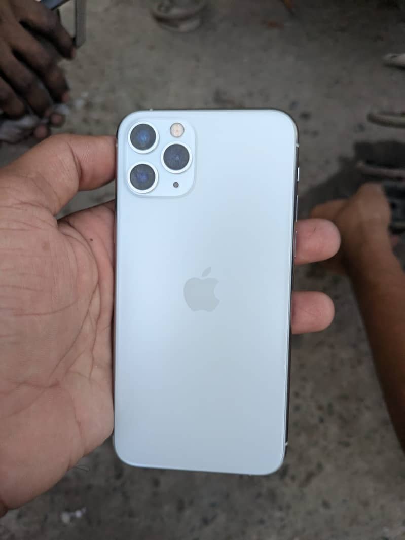 Apple iPhone 11 Pro 0