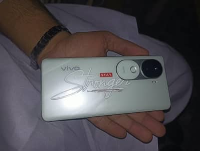 Vivo V40e
