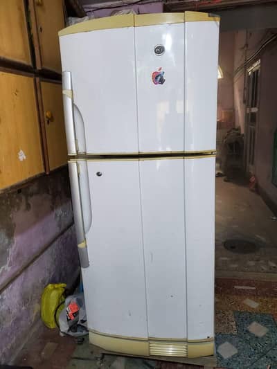 PEL 15 CUBIC Feet Good Refrigerator Full Size