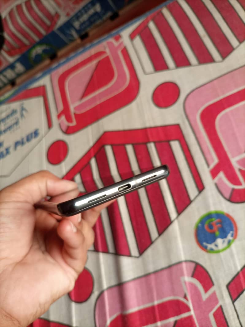 Google Pixel 8 Pro 5