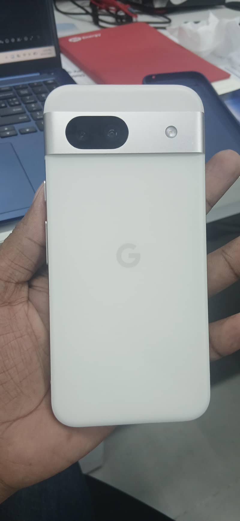 Google Pixel 8a 1