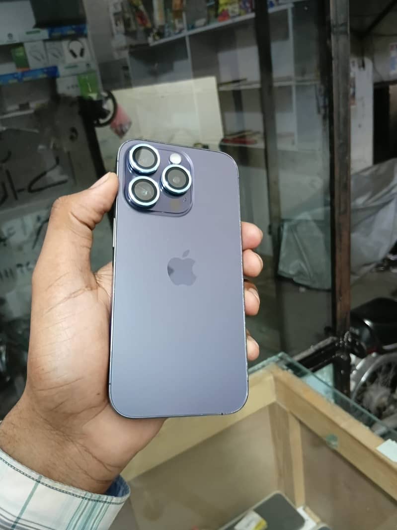 Apple iPhone 14 Pro 2