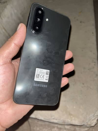 Samsung Mobile A17 8/256 GB PTA Aprove whatsap 03099377266