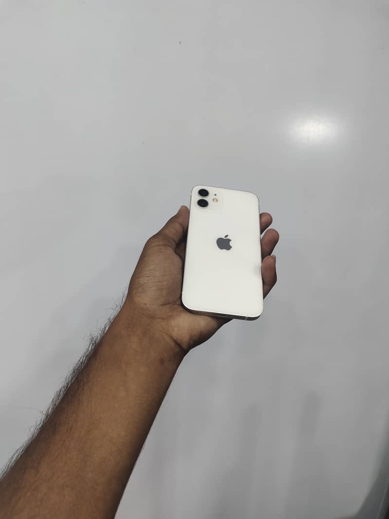 Apple iPhone 12 0
