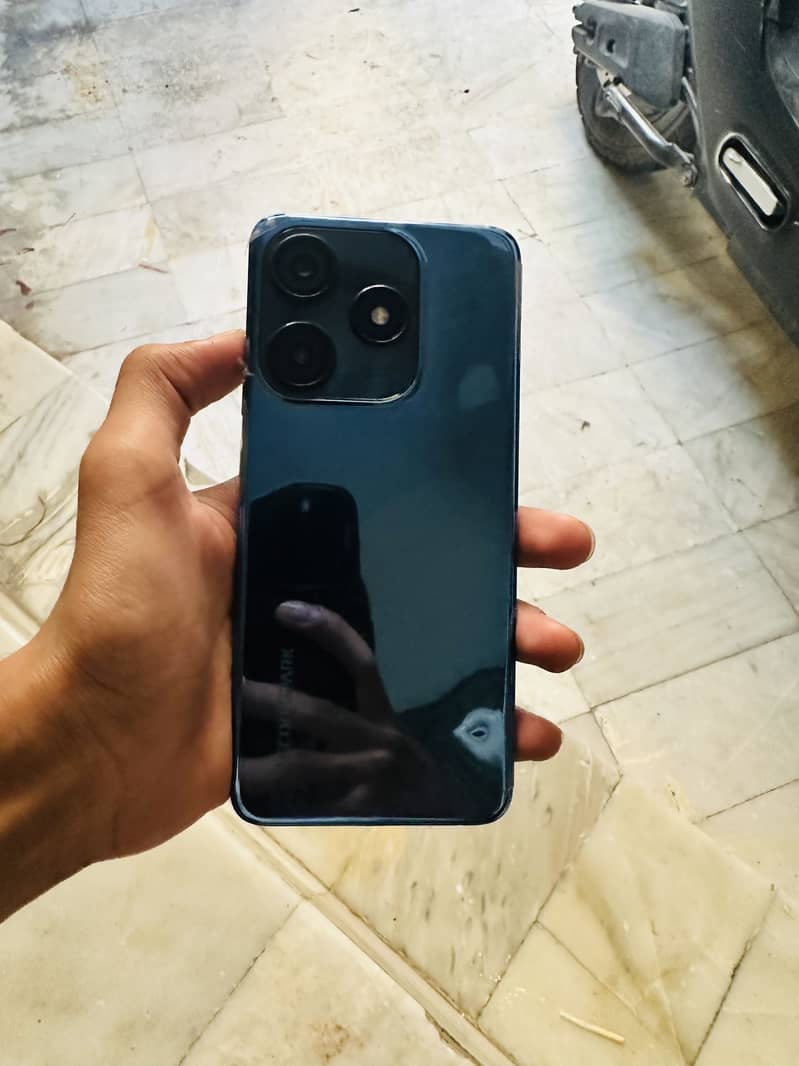 Tecno Spark 10C 3