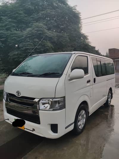 Toyota Hiace 2009 5L computer pump