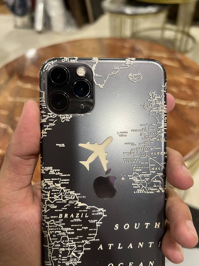 Apple iPhone 11 Pro Max 3