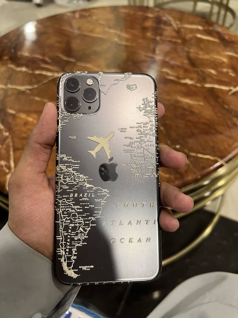 Apple iPhone 11 Pro Max 5